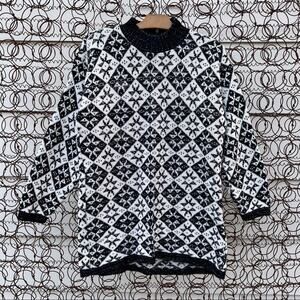 Vintage American Pride black-and-white star argyle diamond print sweater